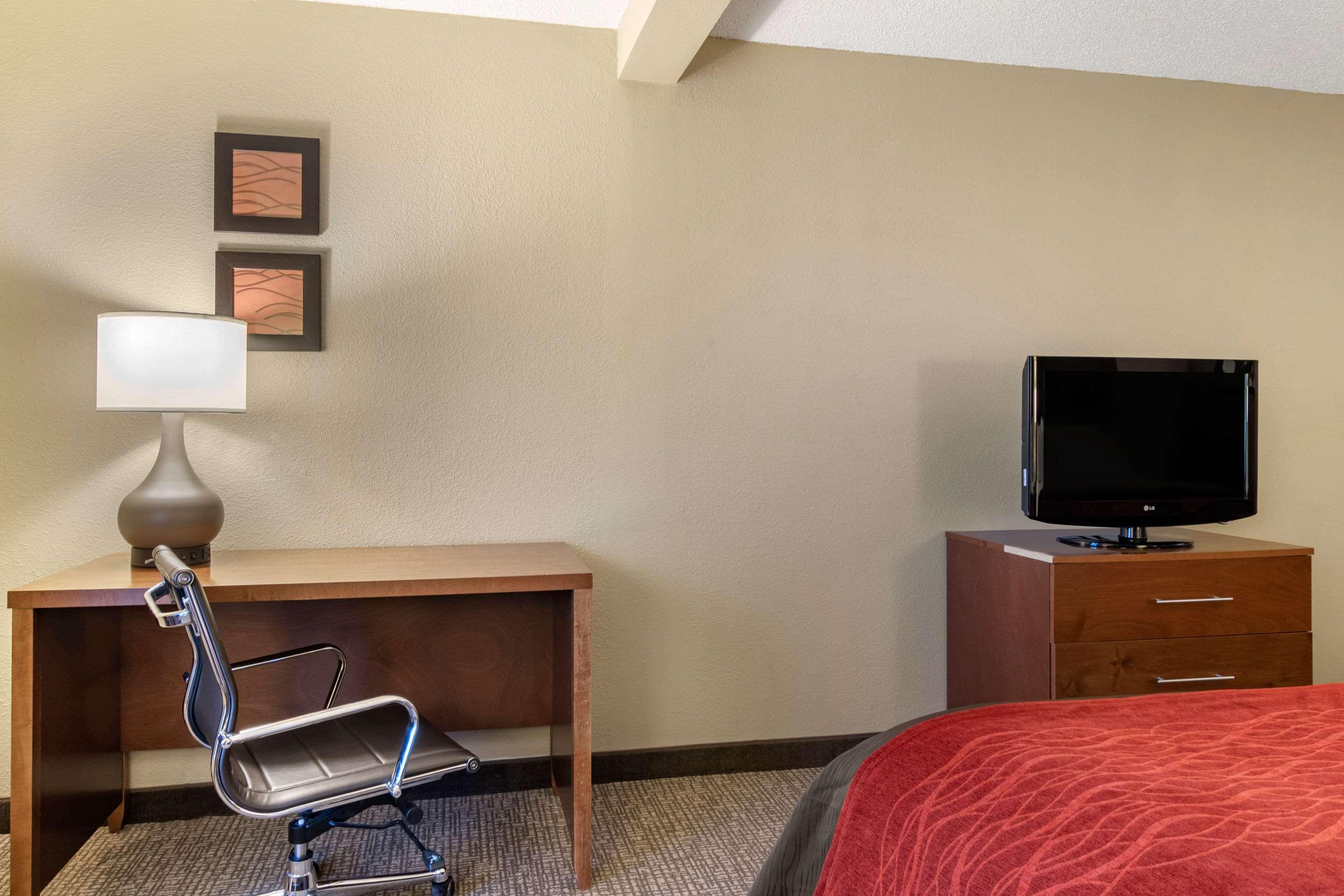 Comfort Inn & Suites Suwanee - Sugarloaf Exterior foto