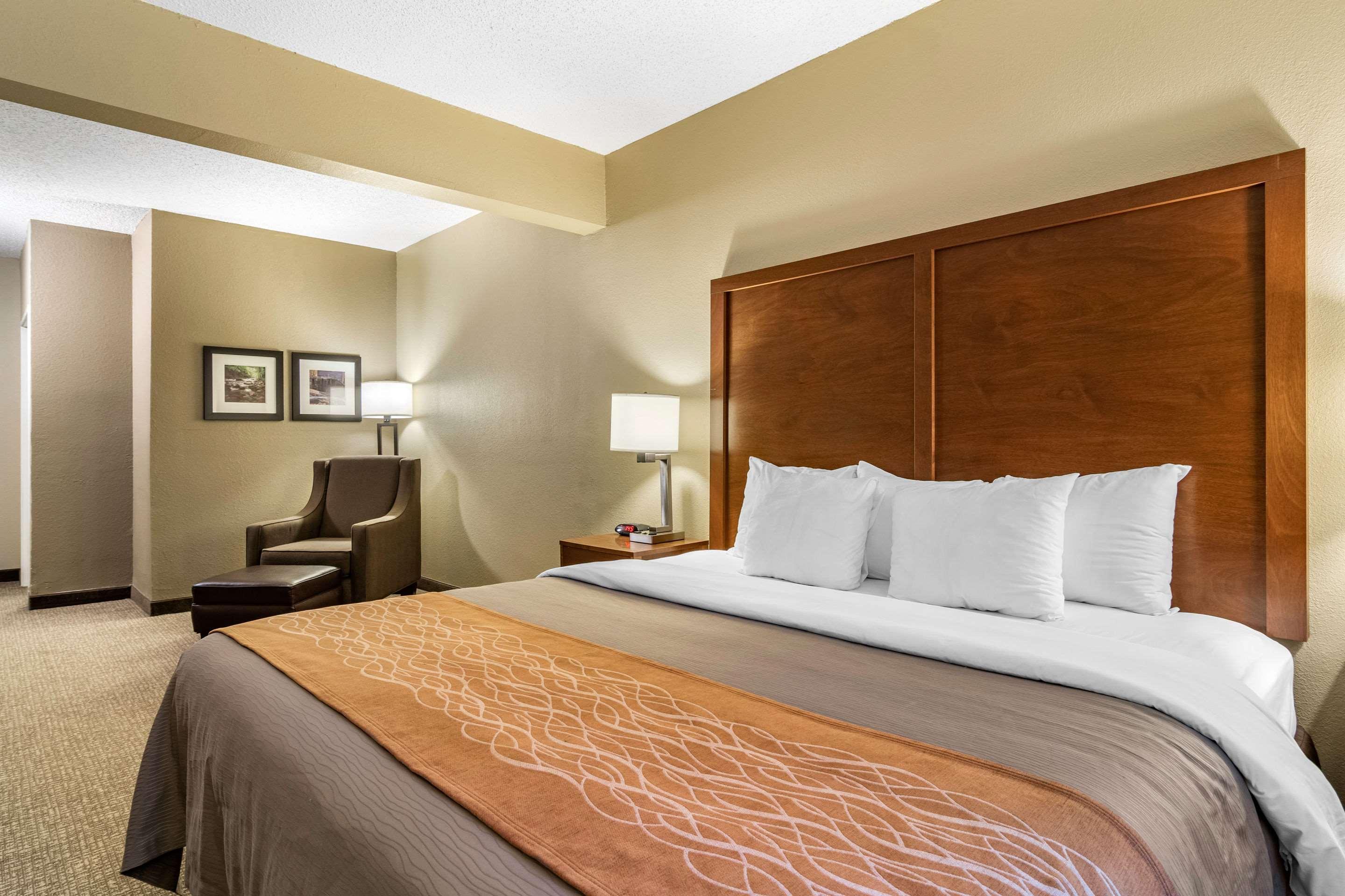 Comfort Inn & Suites Suwanee - Sugarloaf Exterior foto