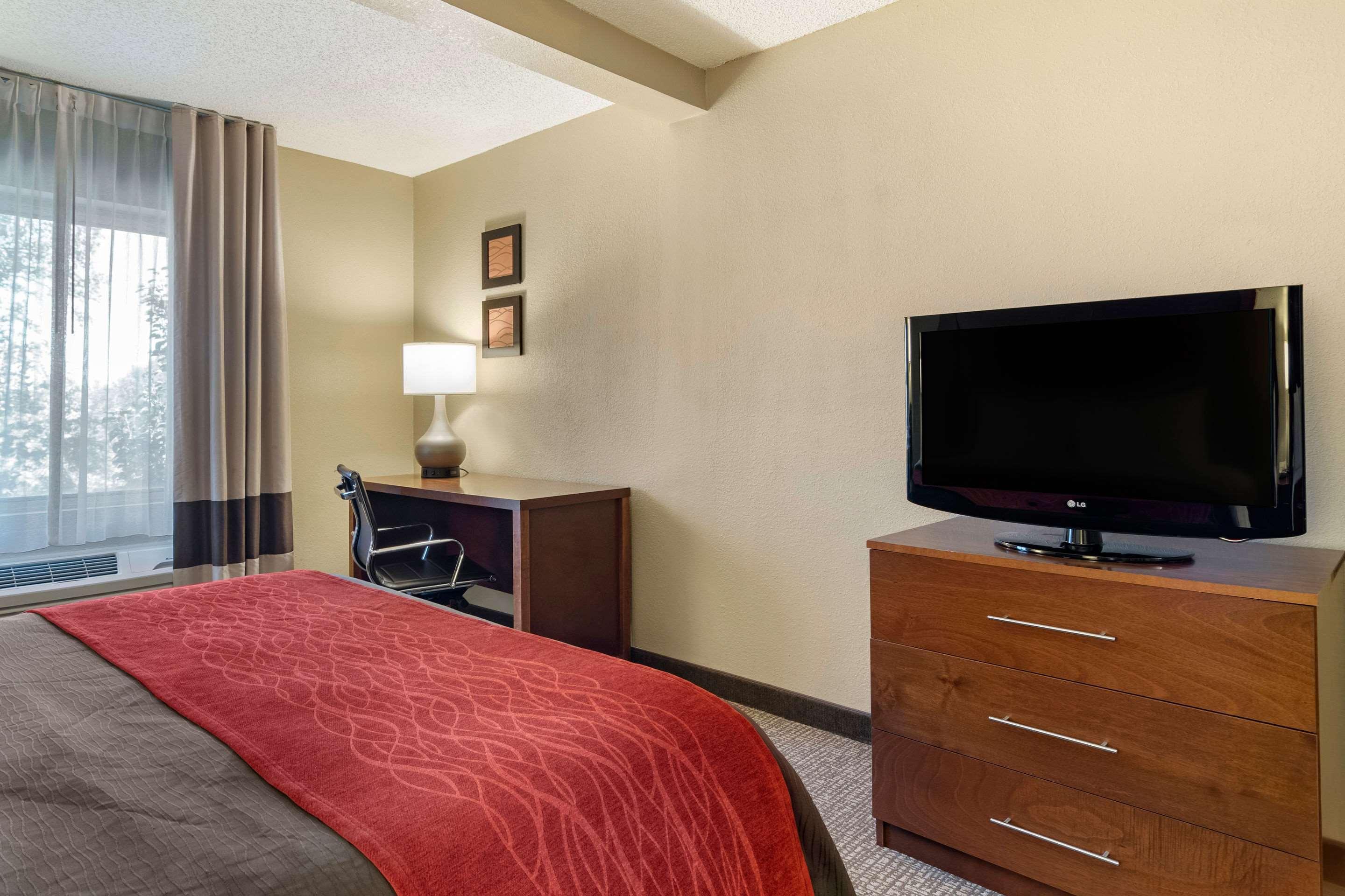 Comfort Inn & Suites Suwanee - Sugarloaf Exterior foto