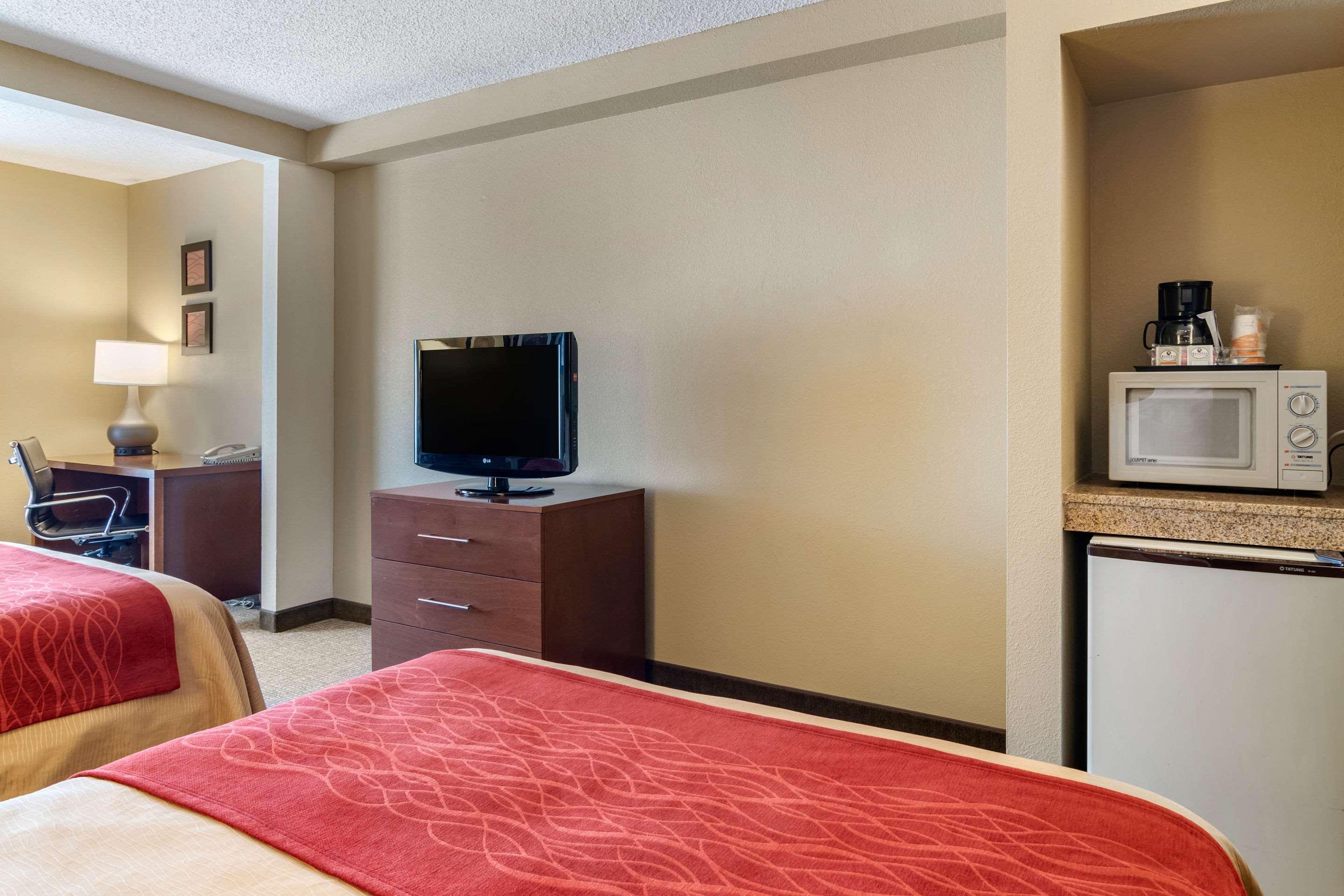 Comfort Inn & Suites Suwanee - Sugarloaf Exterior foto