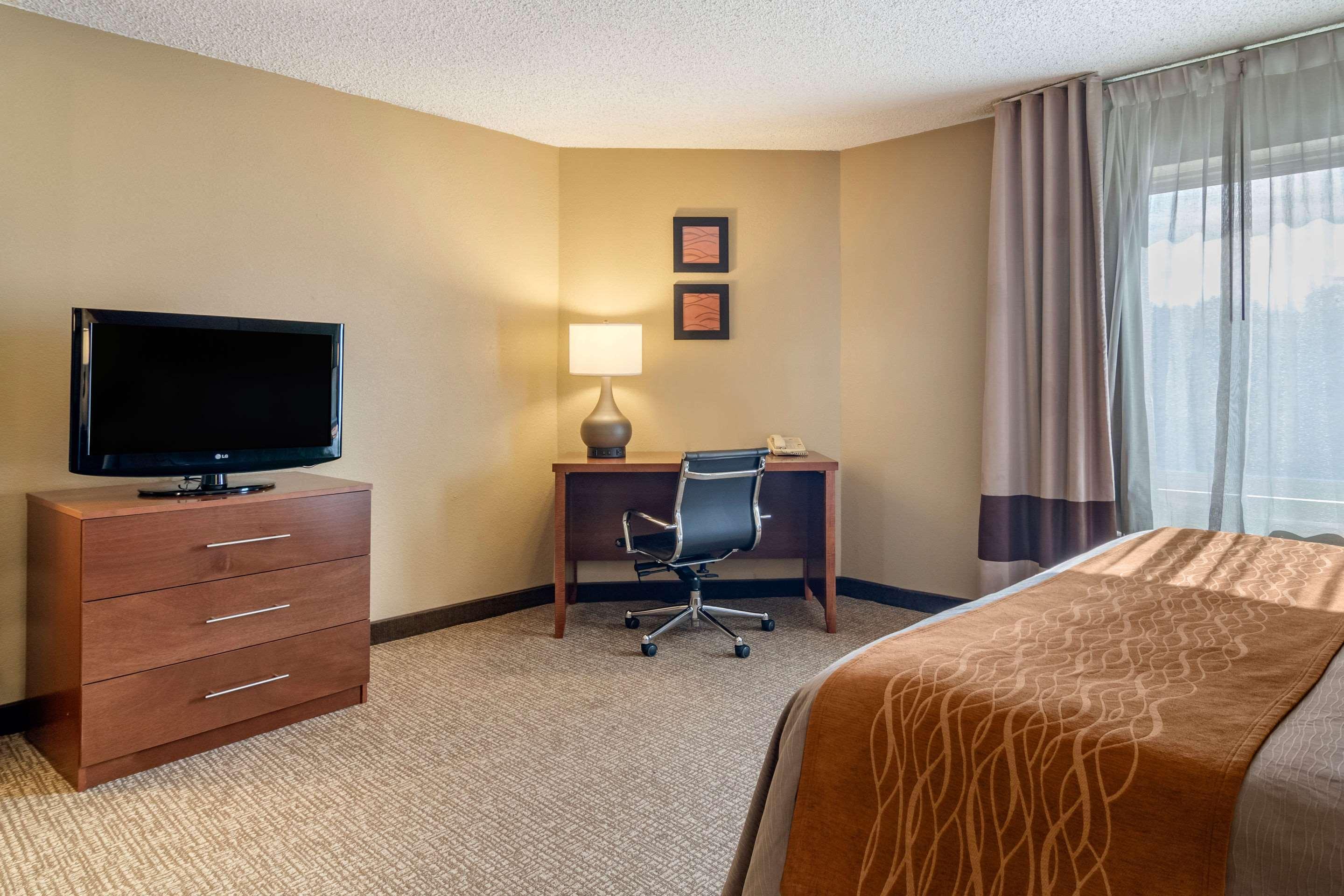 Comfort Inn & Suites Suwanee - Sugarloaf Exterior foto